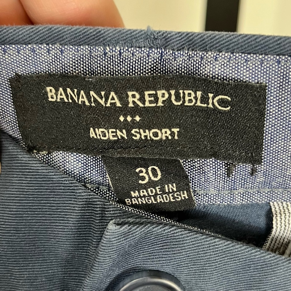 Banana Republic Aiden Slim-Fit Shorts Size 30 - Picture 3 of 5